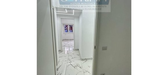 4-salle Appartement à Rome, Italy No. 16857 23