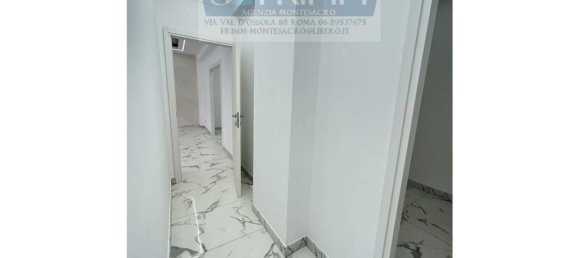 4-salle Appartement à Rome, Italy No. 16857 25