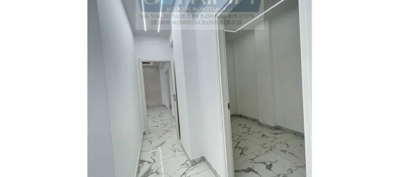 4-salle Appartement à Rome, Italy No. 16857 20