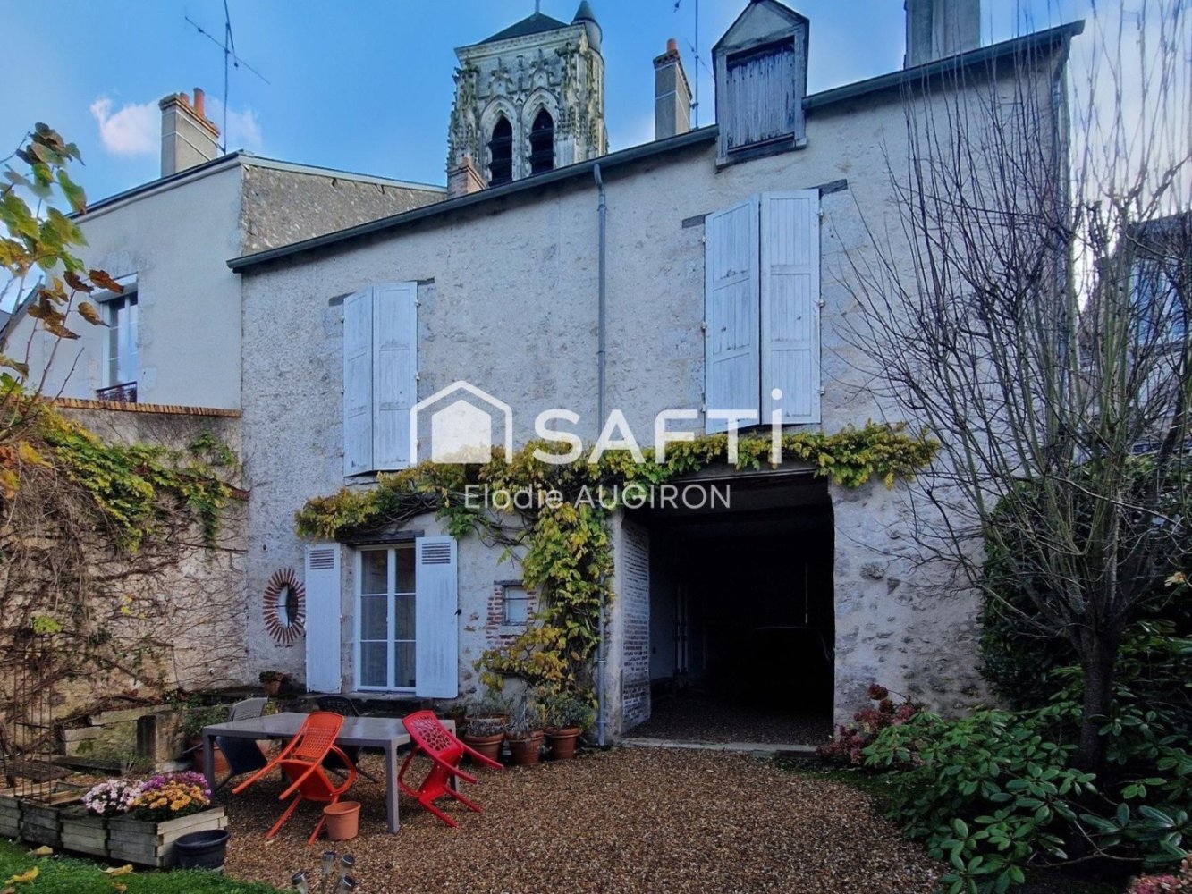 6 bedrooms Villa in Mer, France No. 51842