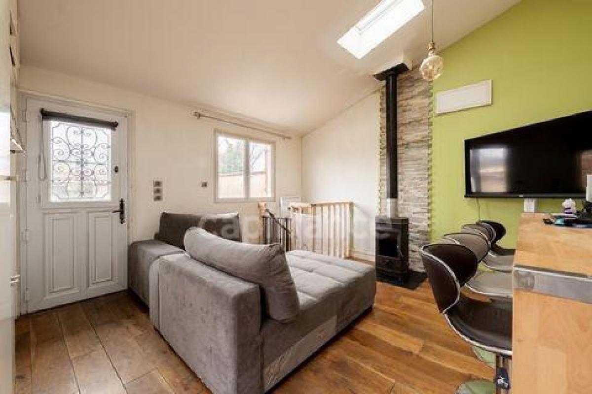 Apartamento com 3 quartos em condomínio em Persan, France N.º 7481