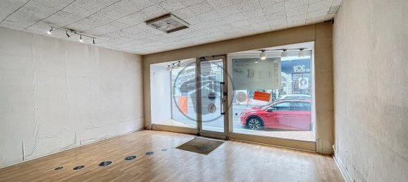 6-Zimmer Gebäude in Saint-Quentin, France, Nr. 73899 2