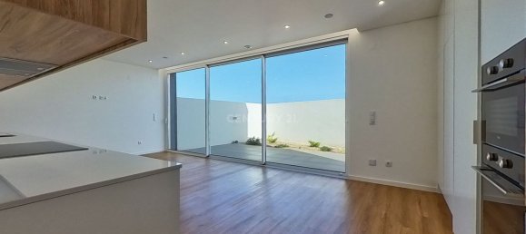 5 bedrooms House in Torres Vedras, Portugal No. 136404 8