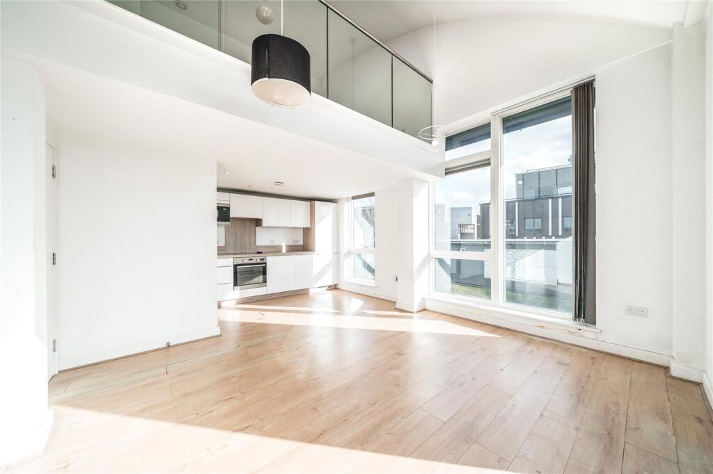 2 bedrooms Apartment in London, United Kingdom No. 12776