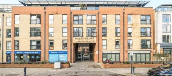 2 bedrooms Apartment in London, United Kingdom No. 12776 9