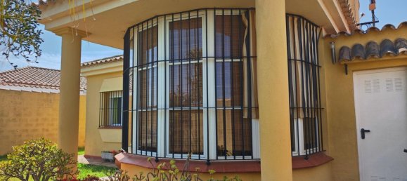 3 bedrooms House in Cadiz, Spain No. 147972 2