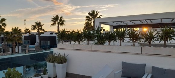 2 chambres Penthouse à Alicante, Spain No. 158693 5