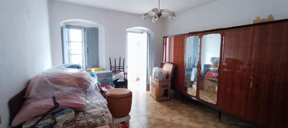 11 rooms House in Massa, Italy No. 166781 5