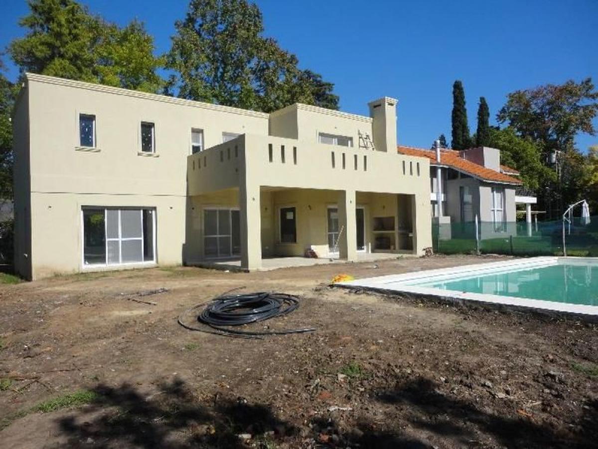 4 bedrooms House in Pilar, Argentina No. 68516