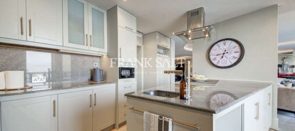 Квартира с 3 спальнями в Биргу, Мальта № 125 40