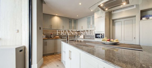 Квартира с 3 спальнями в Биргу, Мальта № 125 39