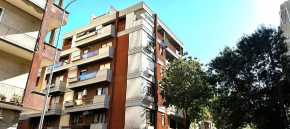 3-salle Appartement à Foggia, Italy No. 129828 26