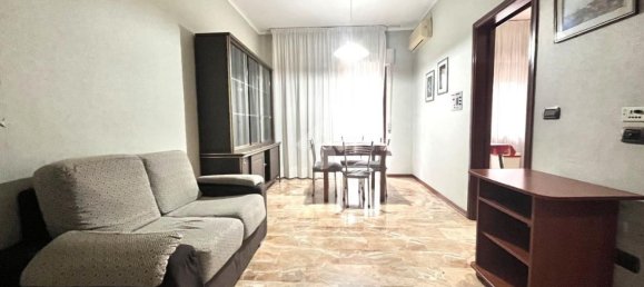 3-salle Appartement à Foggia, Italy No. 129828 8