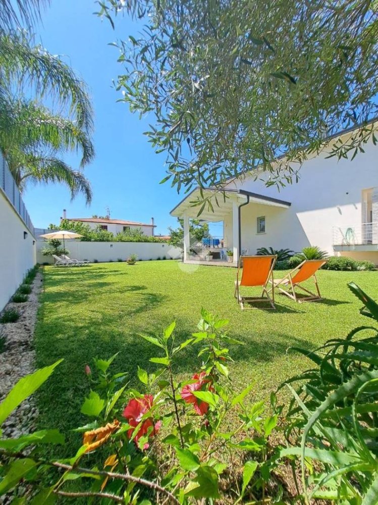 5 Schlafzimmer Villa in Rome, Italy, Nr. 379929