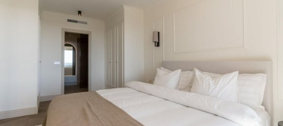 4 bedrooms Duplex in La Quinta, Spain No. 100381 20