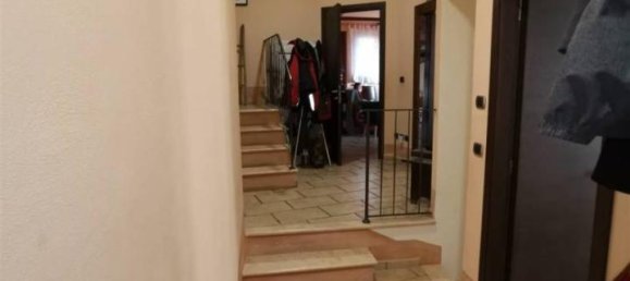 8-salle Appartement à Trequanda, Italy No. 83159 17