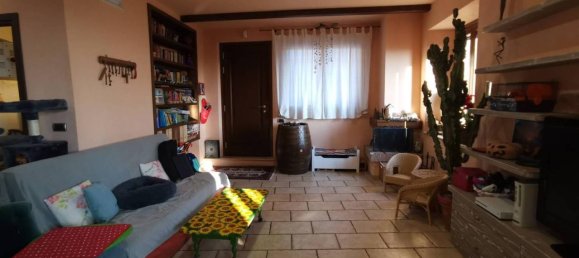 8-salle Appartement à Trequanda, Italy No. 83159 10