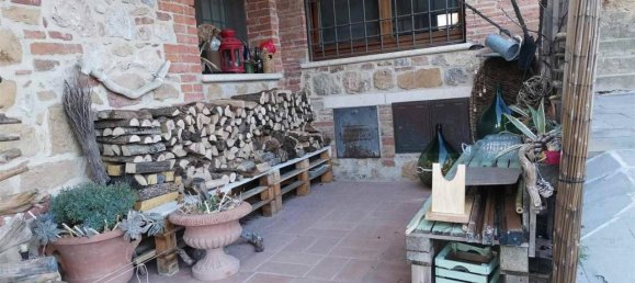 8-salle Appartement à Trequanda, Italy No. 83159 6