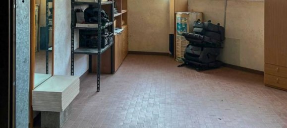 21m² Warehouse in Torre Pellice, Italy No. 330721 11