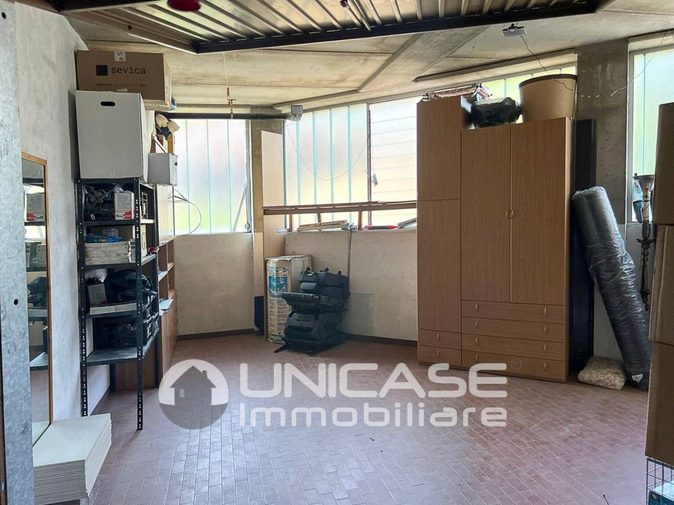 21m² Warehouse in Torre Pellice, Italy No. 330721