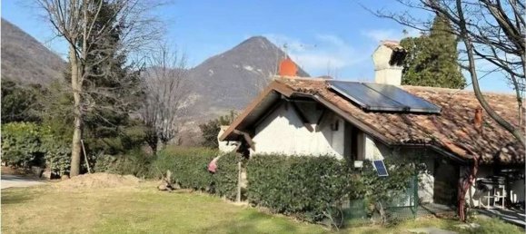 10-Zimmer Villa in Erba, Italy, Nr. 3277 2
