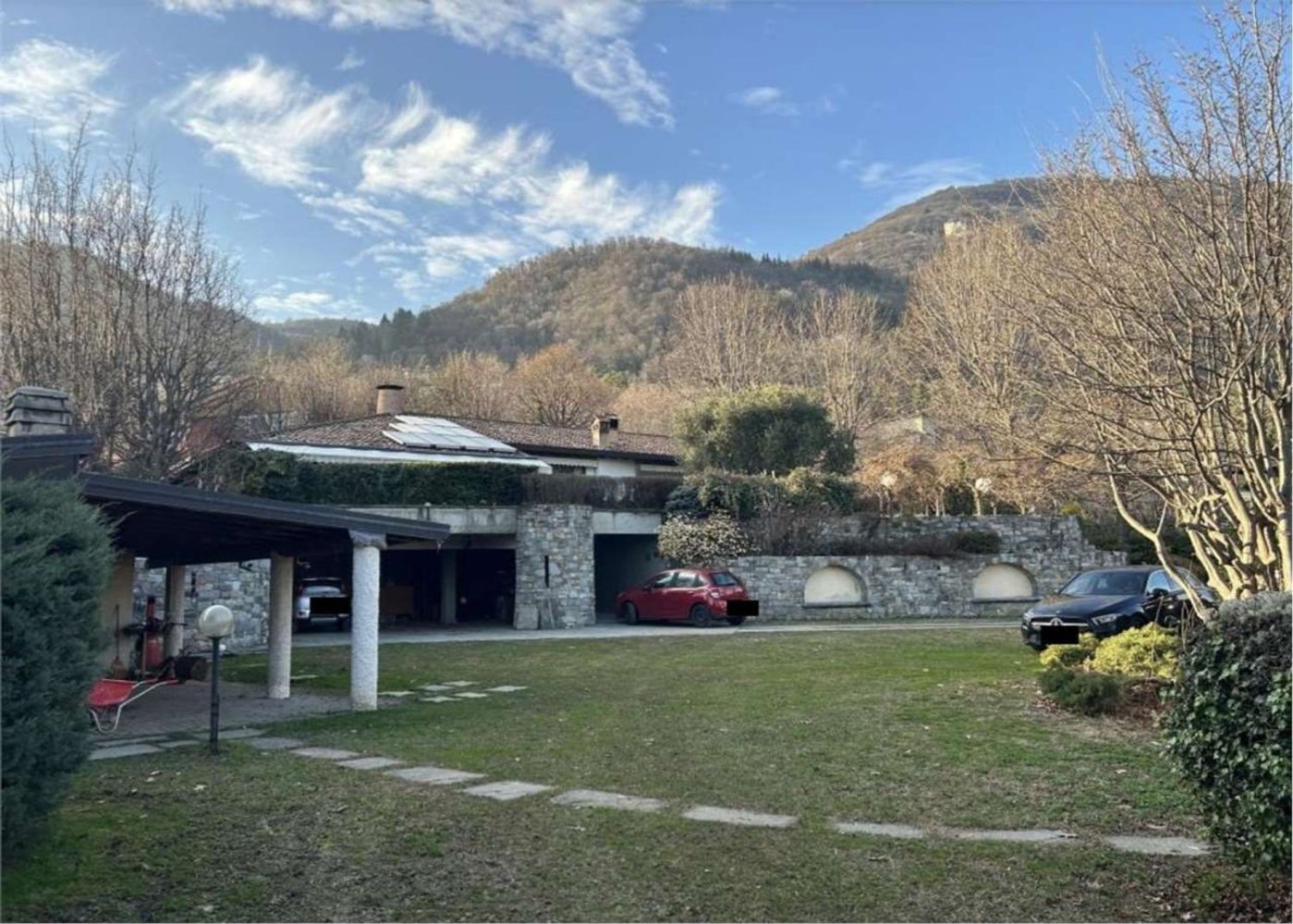 10-Zimmer Villa in Erba, Italy, Nr. 3277