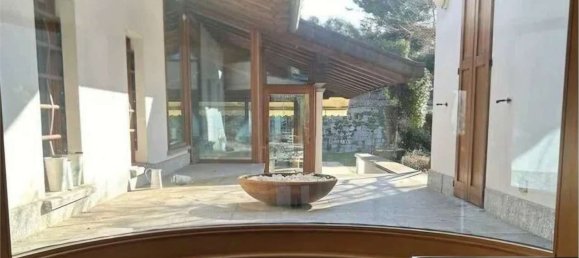 10-Zimmer Villa in Erba, Italy, Nr. 3277 9