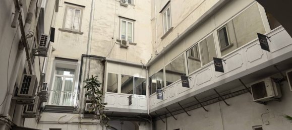 52m² Warehouse in Naples, Italy No. 335979 7