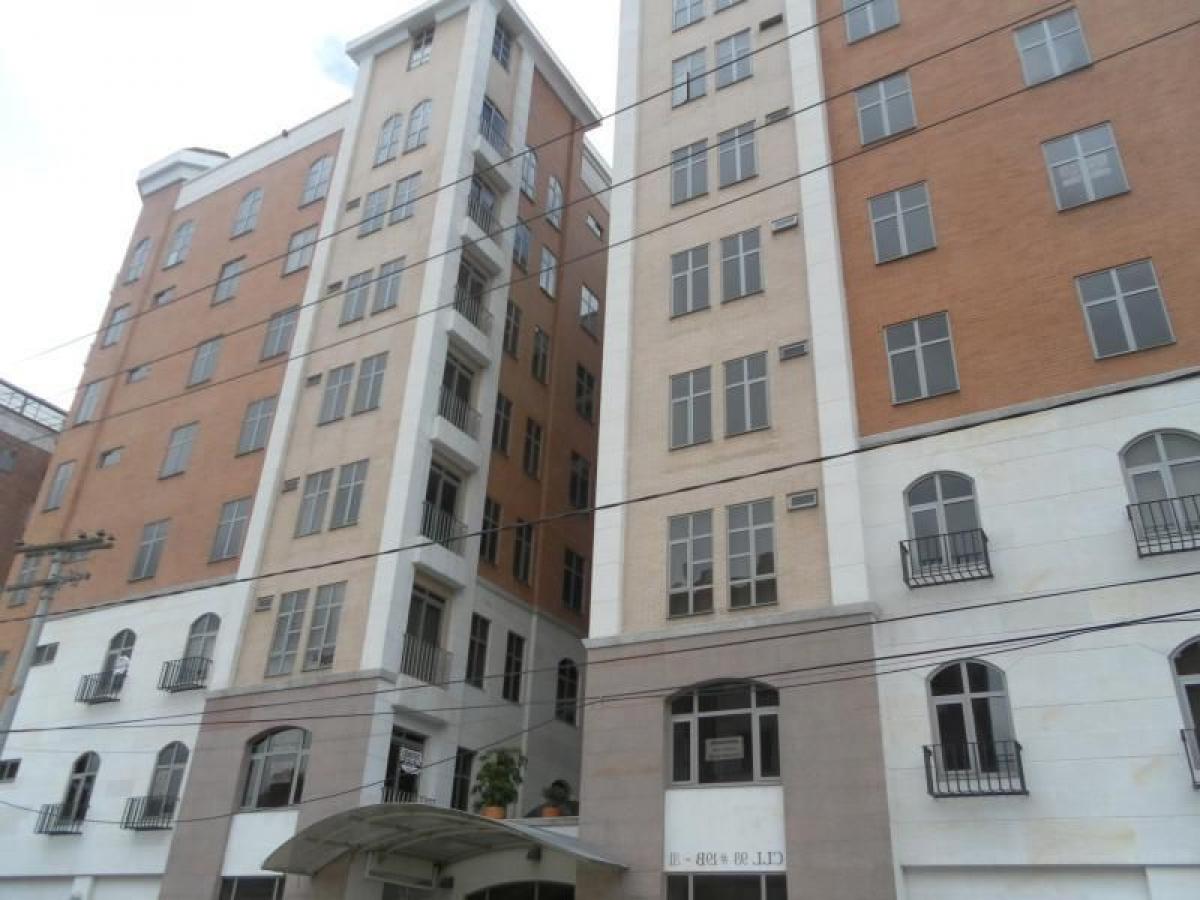 Дом с 3 спальнями в Богота, Колумбия № 9929