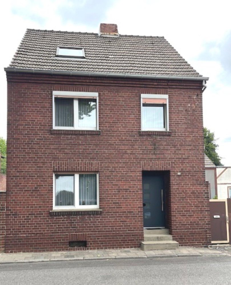 7 bedrooms Townhouse in Grevenbroich, Germany No. 320841