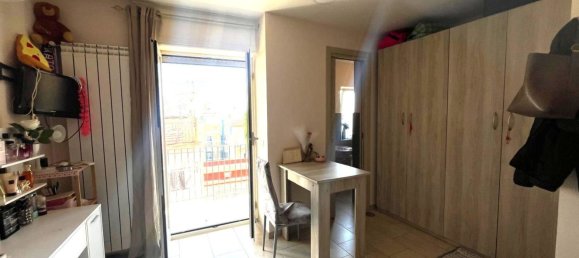 Apartamento de 4 dormitorios en Naples, Italy No. 326313 5