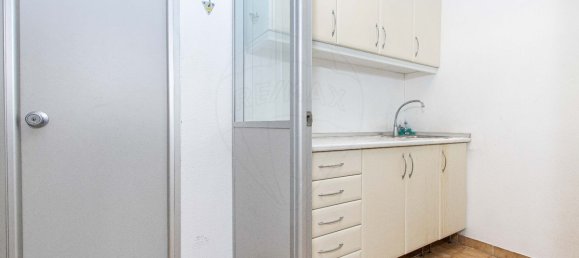 Gewerbliche Immobilie in Vila Franca de Xira, Portugal 70m², Nr. 87704 8