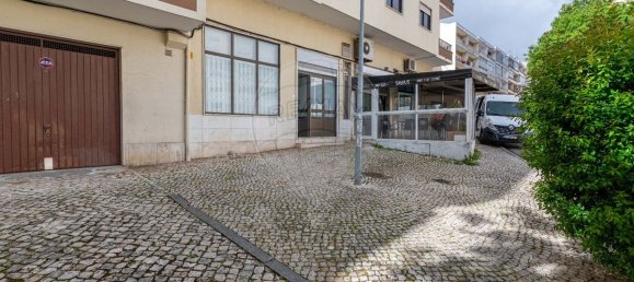 Gewerbliche Immobilie in Vila Franca de Xira, Portugal 70m², Nr. 87704 2