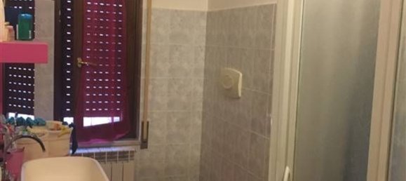 3 rooms Apartment in Piacenza, Italy No. 73786 13