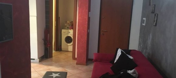 3 rooms Apartment in Piacenza, Italy No. 73786 2