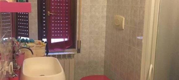 3 rooms Apartment in Piacenza, Italy No. 73786 12