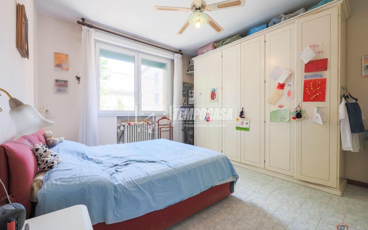 5 rooms Apartment in Bologna, Italy No. 275029