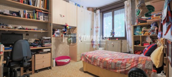 5 rooms Apartment in Bologna, Italy No. 275029 12