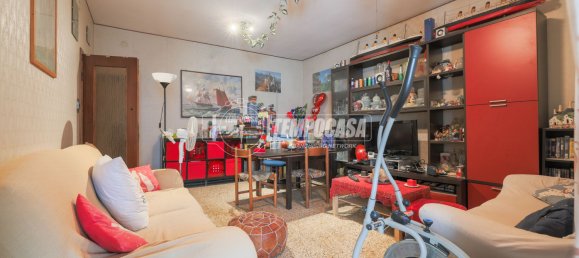 5 rooms Apartment in Bologna, Italy No. 275029 8