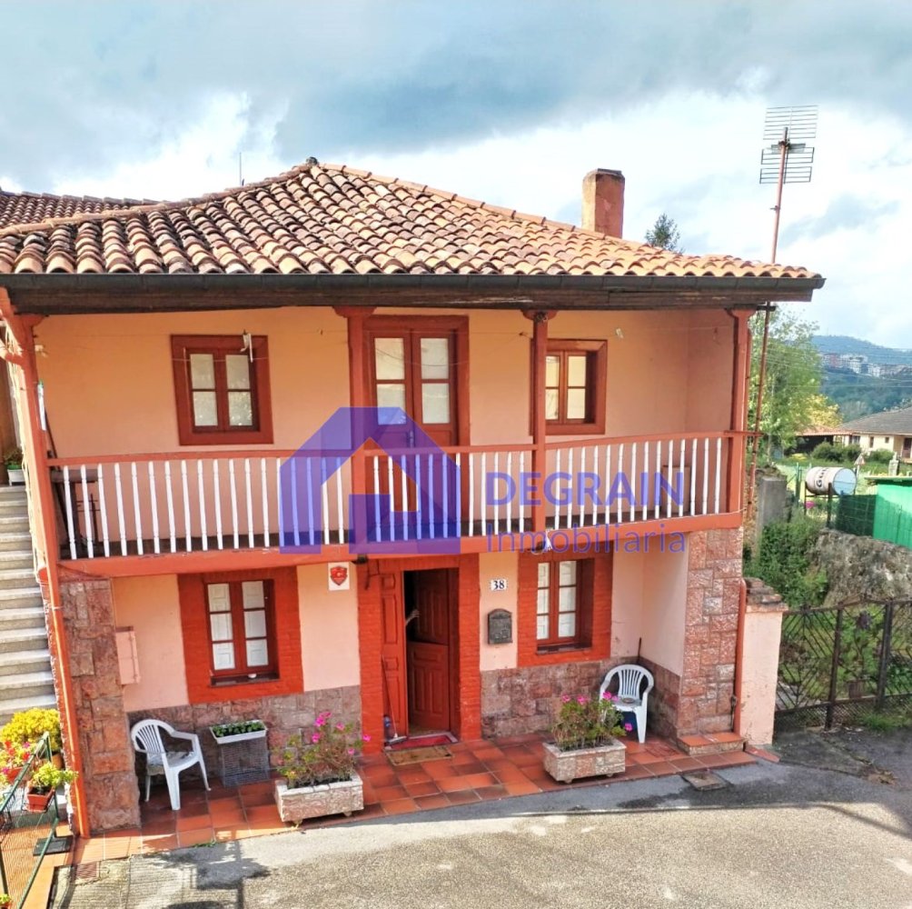 Moradia em banda T1 em Oviedo, Spain N.º 207796