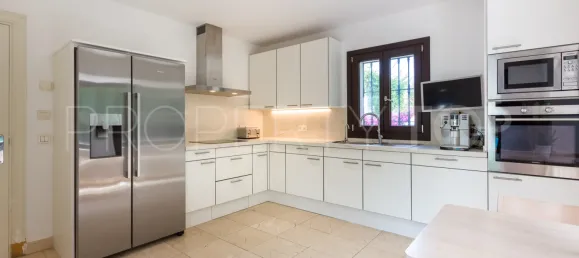 Villa de 6 dormitorios en Estepona, Spain No. 187731 8