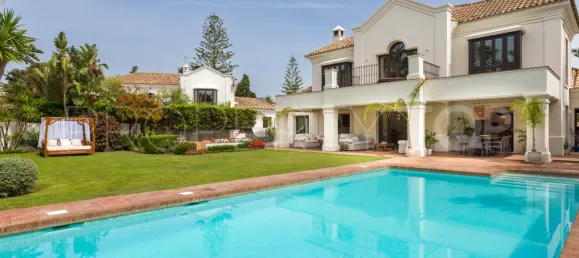 Villa de 6 dormitorios en Estepona, Spain No. 187731 26