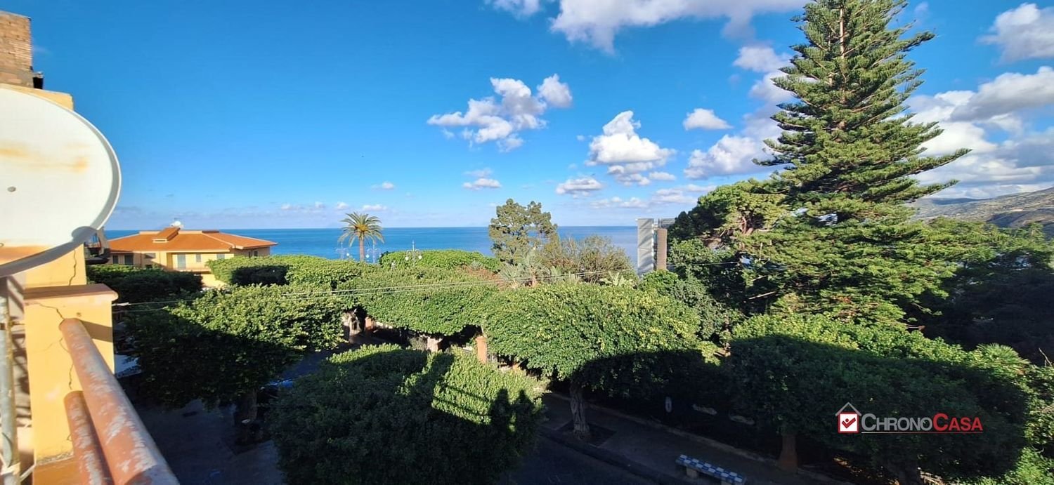 3 rooms Apartment in Santo Stefano di Camastra, Italy No. 49488