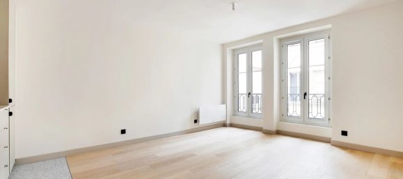 2 bedrooms Apartment in Paris, France No. 149098 2
