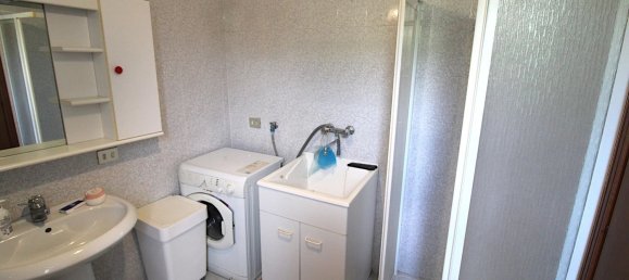 Дом с 4 комнатами в Треццо Тинелла, Италия № 141549 47