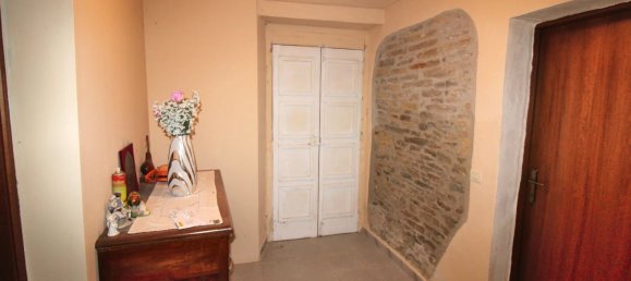 Дом с 4 комнатами в Треццо Тинелла, Италия № 141549 39