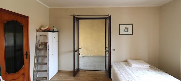 Дом с 4 комнатами в Треццо Тинелла, Италия № 141549 17