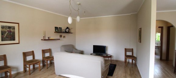 Дом с 4 комнатами в Треццо Тинелла, Италия № 141549 12