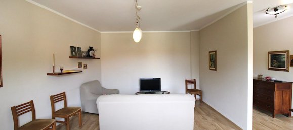 Дом с 4 комнатами в Треццо Тинелла, Италия № 141549 13