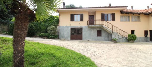 Дом с 4 комнатами в Треццо Тинелла, Италия № 141549 4